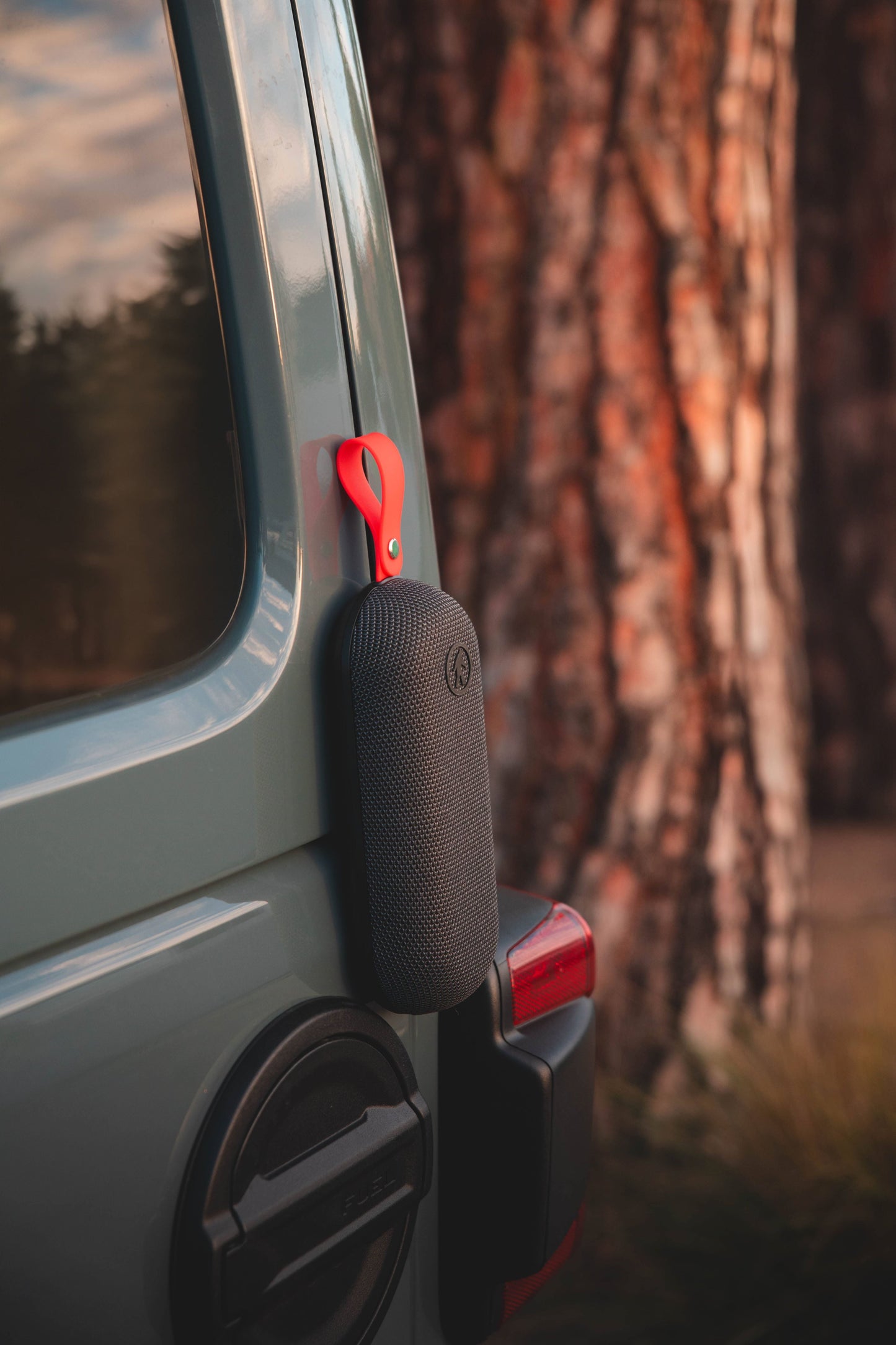 Bolt - Magnetic Water Resistant Bluetooth Speaker