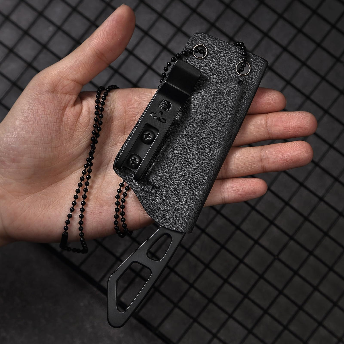 "THE SNAKEBITE" SURVIVAL NECK KNIFE