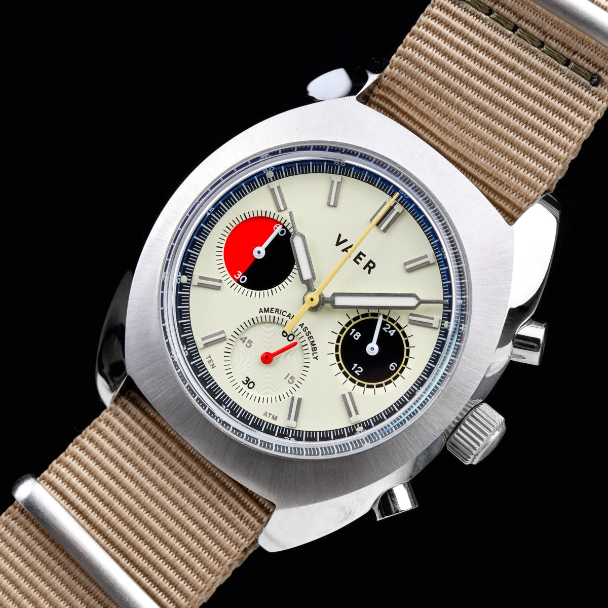 R1 Racing Chronograph Cream - 42mm USA