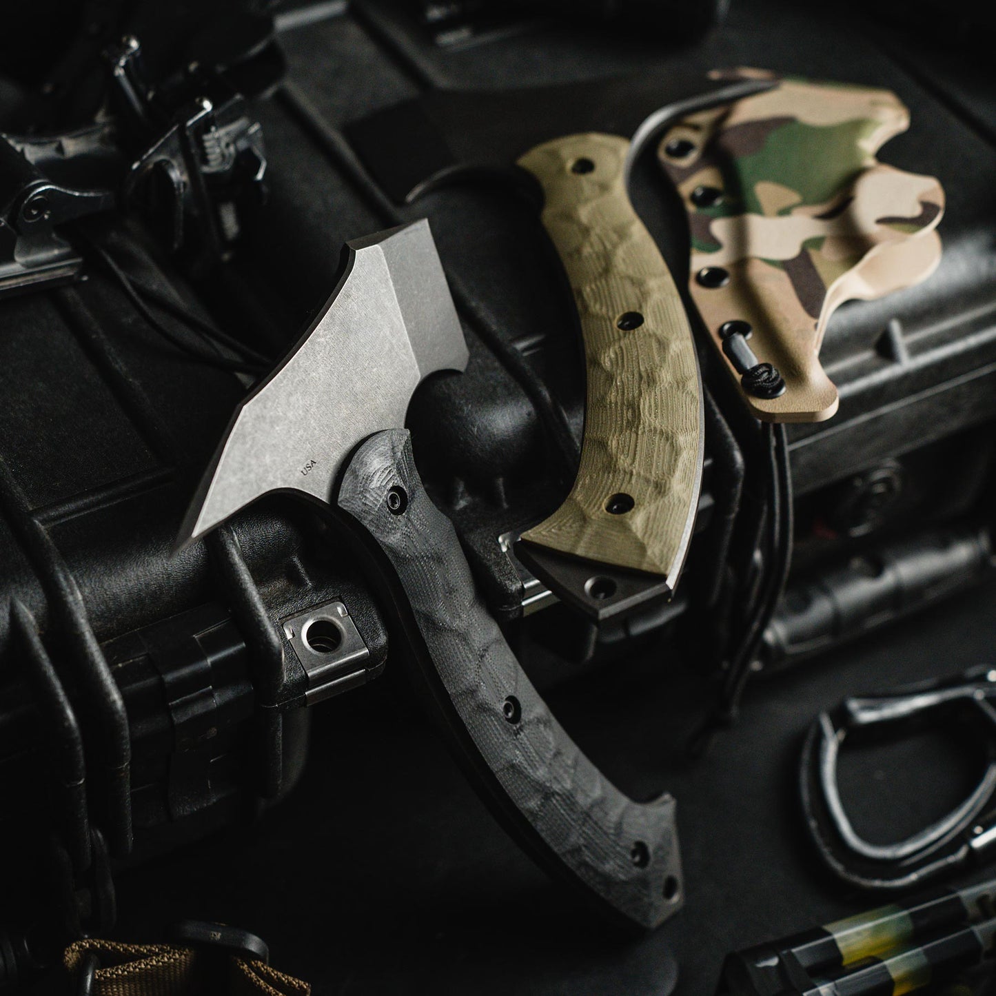 F13 Tommy - Carbon